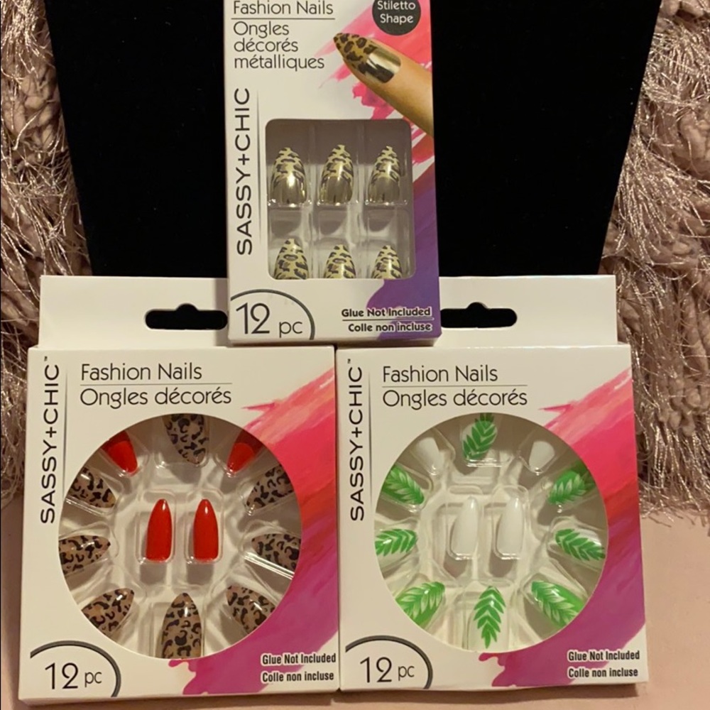 Press-on Nails - 3 packs!!
